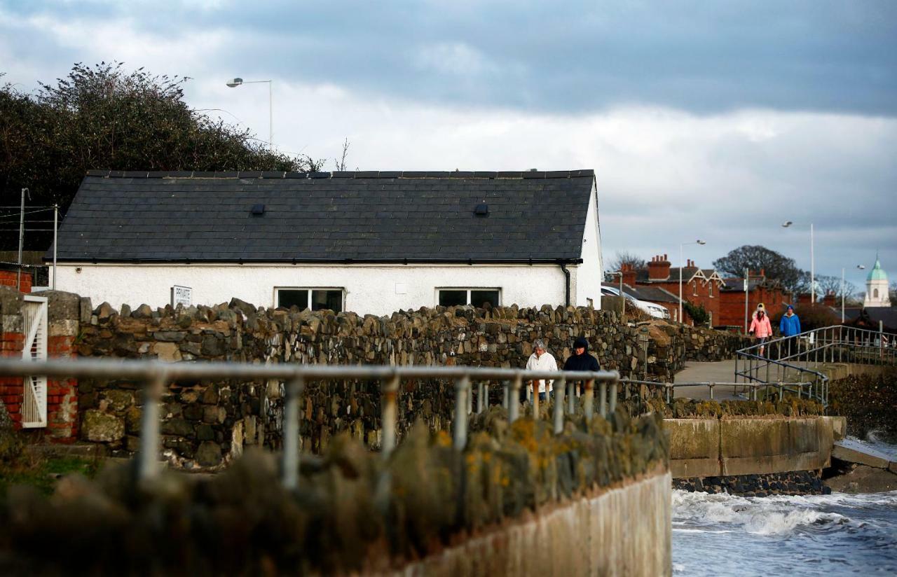 Вилла Coastguard Boat House On Belfast Lough Ньютонэббей Экстерьер фото
