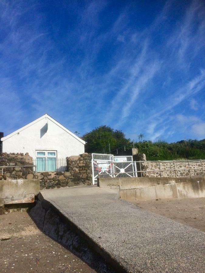 Вилла Coastguard Boat House On Belfast Lough Ньютонэббей Экстерьер фото